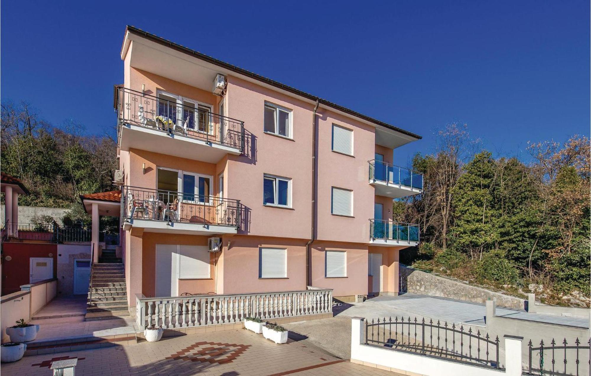 Gorgeous Apartment In Volosko With Kitchen Exterior photo